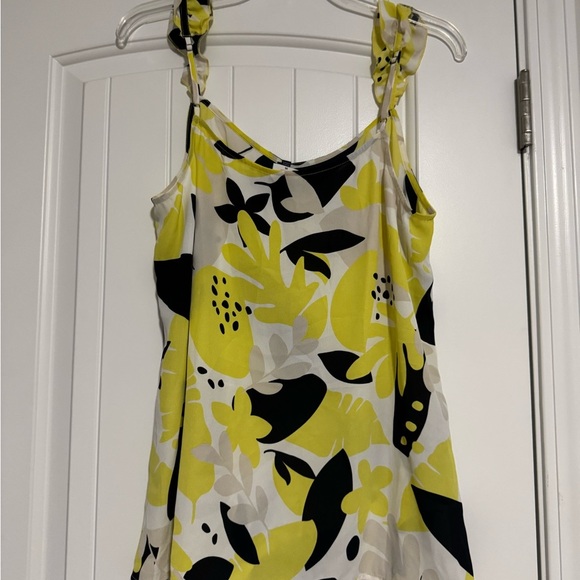Cabi Women's Yellow and Black Floral Top - Picture 3 of 3